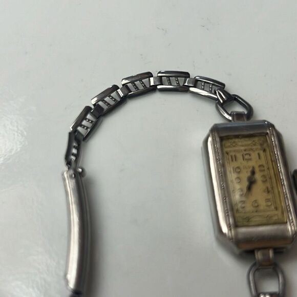 Vintage Silver Women\'s Watch main image 6